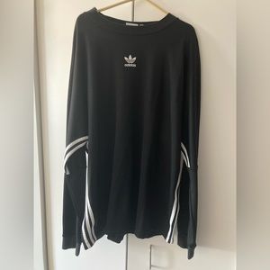 Adidas Men’s 3 White Stripes Sweatshirt Black.